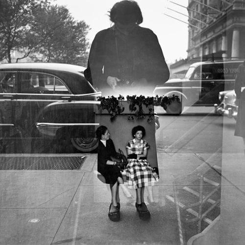 gallery_img_284_0__h-apithani-istoria-tis-vivian-maier