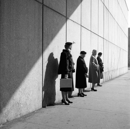 gallery_img_284_11__h-apithani-istoria-tis-vivian-maier