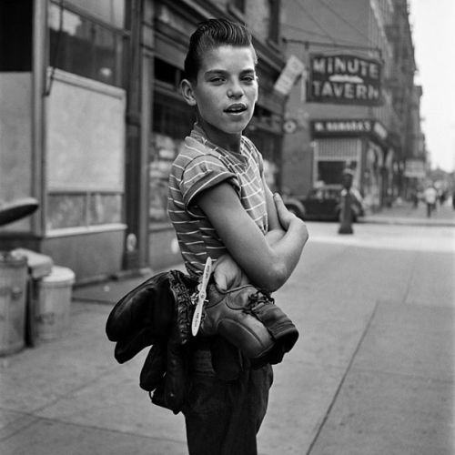 gallery_img_284_12__h-apithani-istoria-tis-vivian-maier